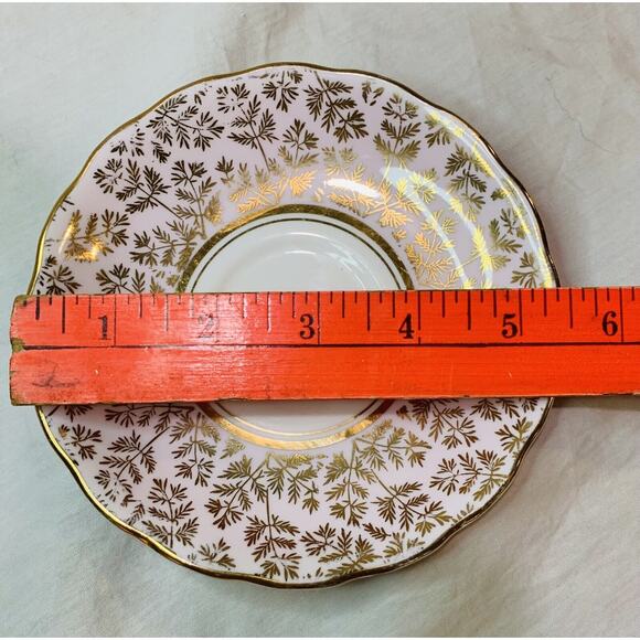 Colclough Bone China Tea Saucer Pink Gold Leaves Trim Crafted in England 1616 - Picture 5 of 7